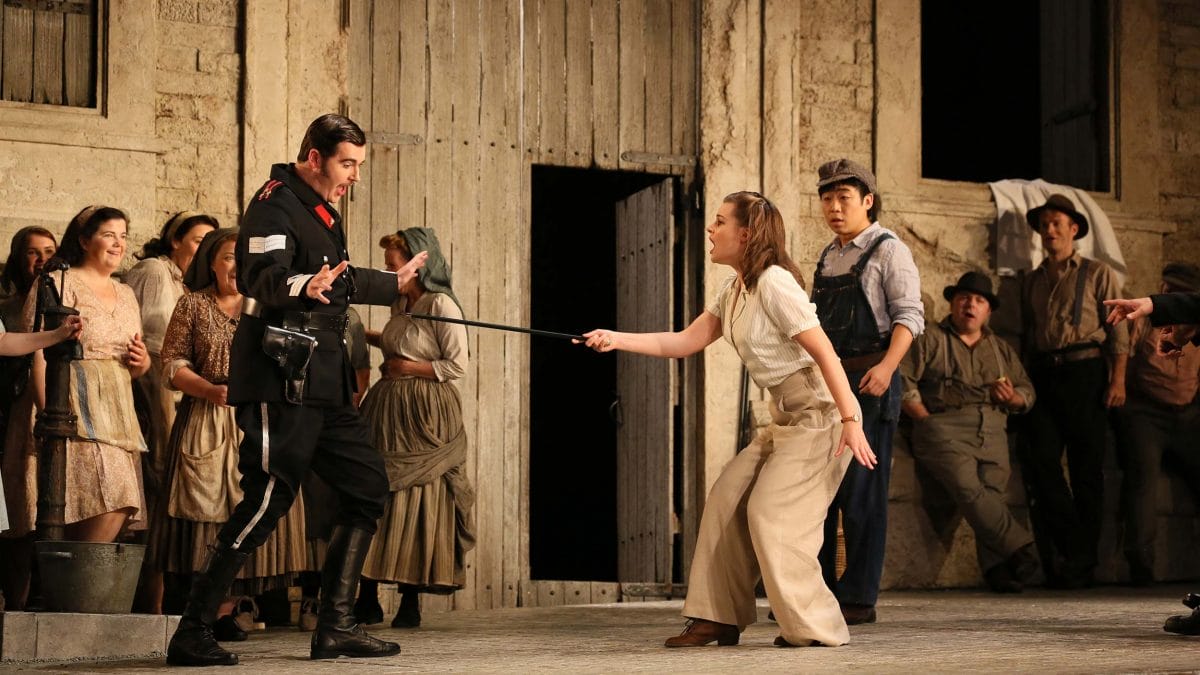 Romantic comedy of an opera